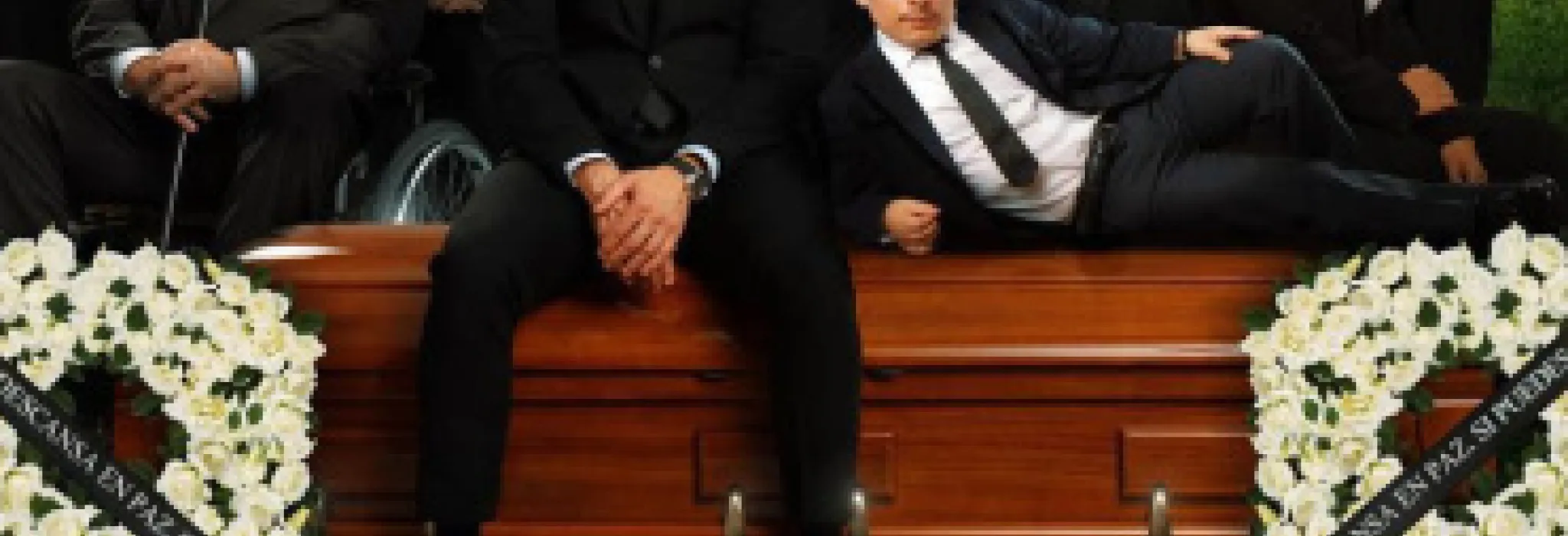 Un Funeral De Locos Cartel